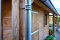 Robuuste houten tuinschuur met overkapping (foto 5)